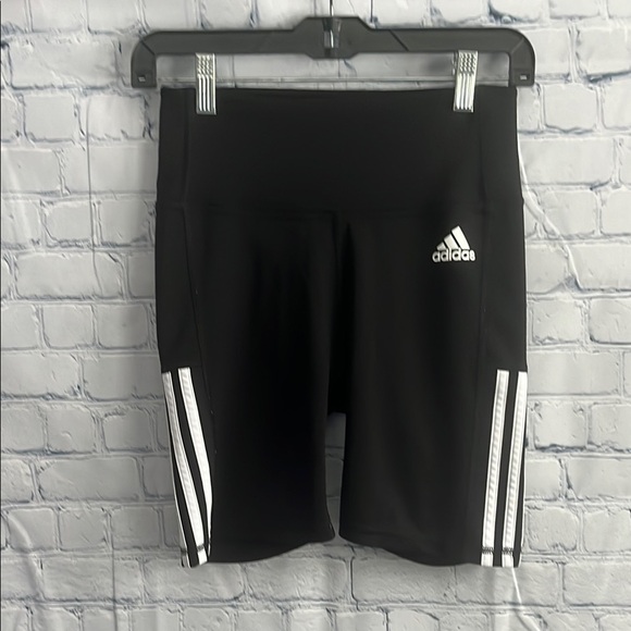 Adidas Women's Black Athletic Shorts Womans Size Small‎ - Picture 1 of 4